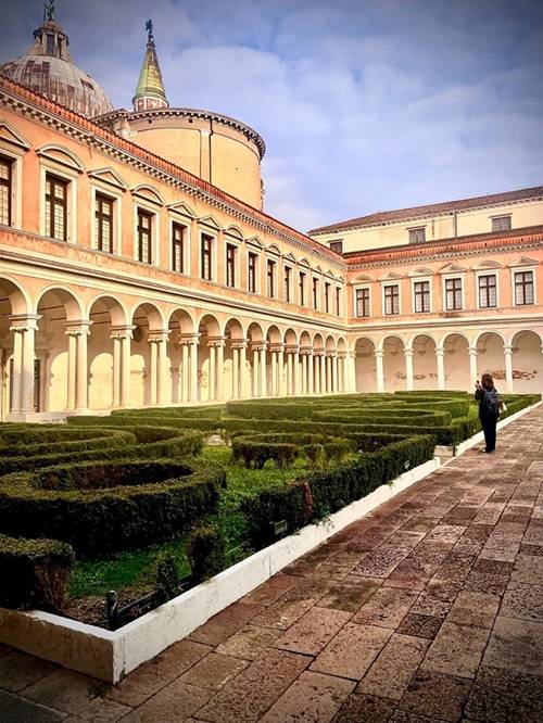 Corte interna, Fondazione Giorgio Cini, Isola di San Giorgio Maggiore, Venezia.