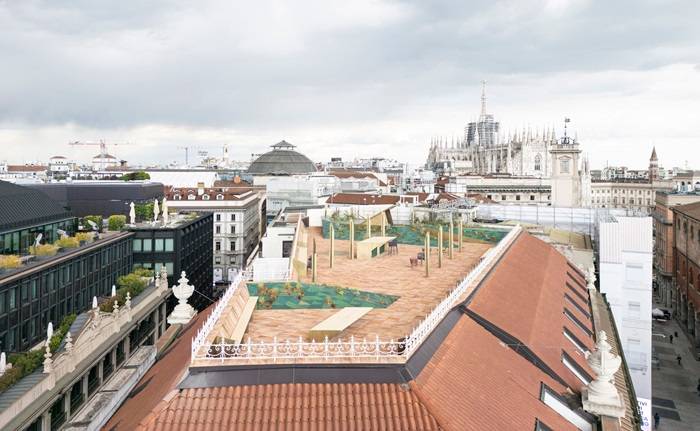 Vista dall'alto della terrazza da Piazza Cordusio.