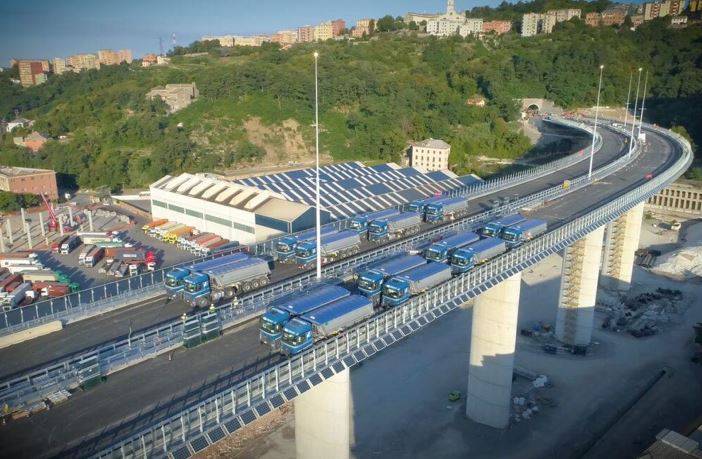 Prove di carico nel ponte di Genova