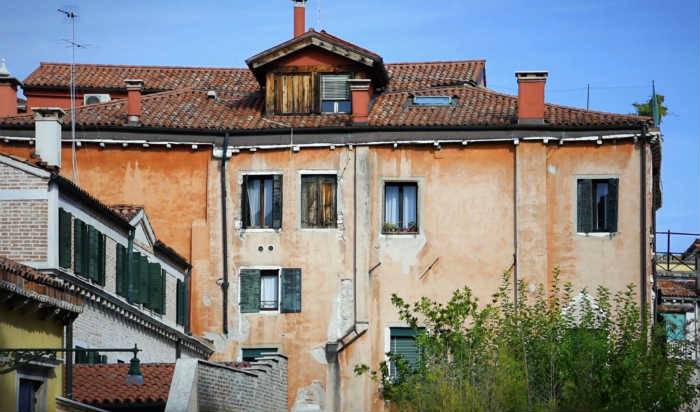 Crollo dell'edificio e responsabilità di progettista e collaudatore