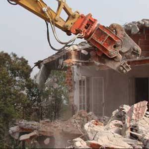 Omessa denuncia dell'abuso edilizio da parte del dirigente comunale