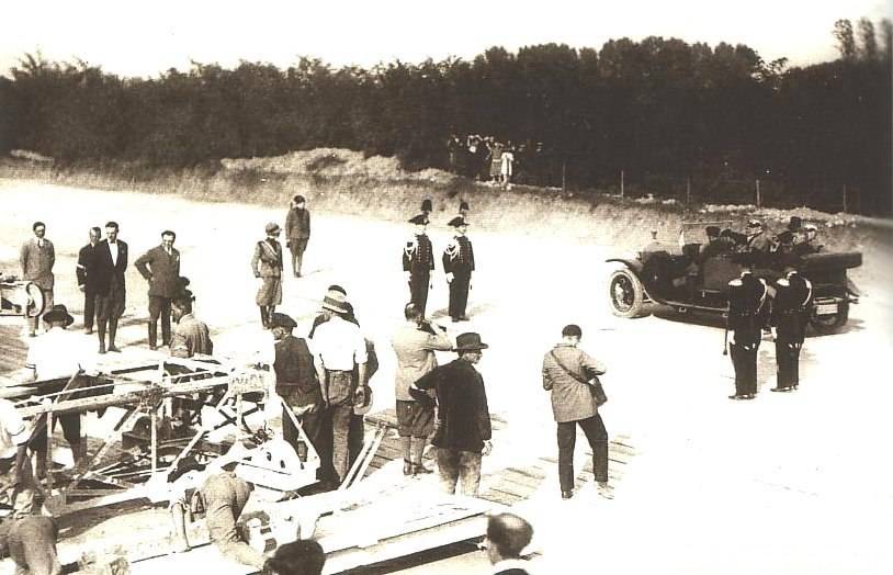 21 settembre 2024 - Giorno dell'inaugurazione dell'Autostrada Milano- Laghi