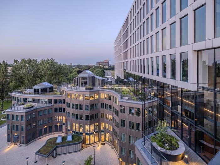 Tripolis Park, le facciate in legno degli edifici direzionali di MVRDV, Amsterdam.