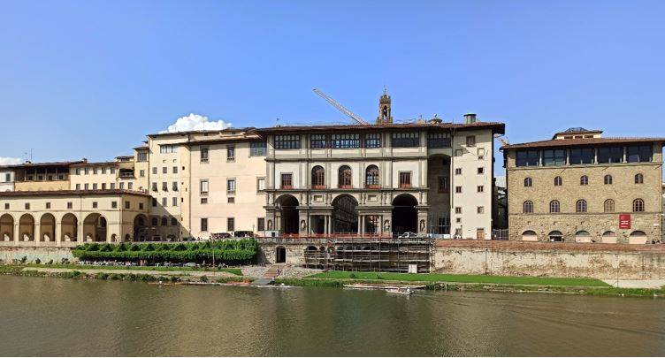 Fig.1 Immagine della Terrazza Vasariana, Firenze.