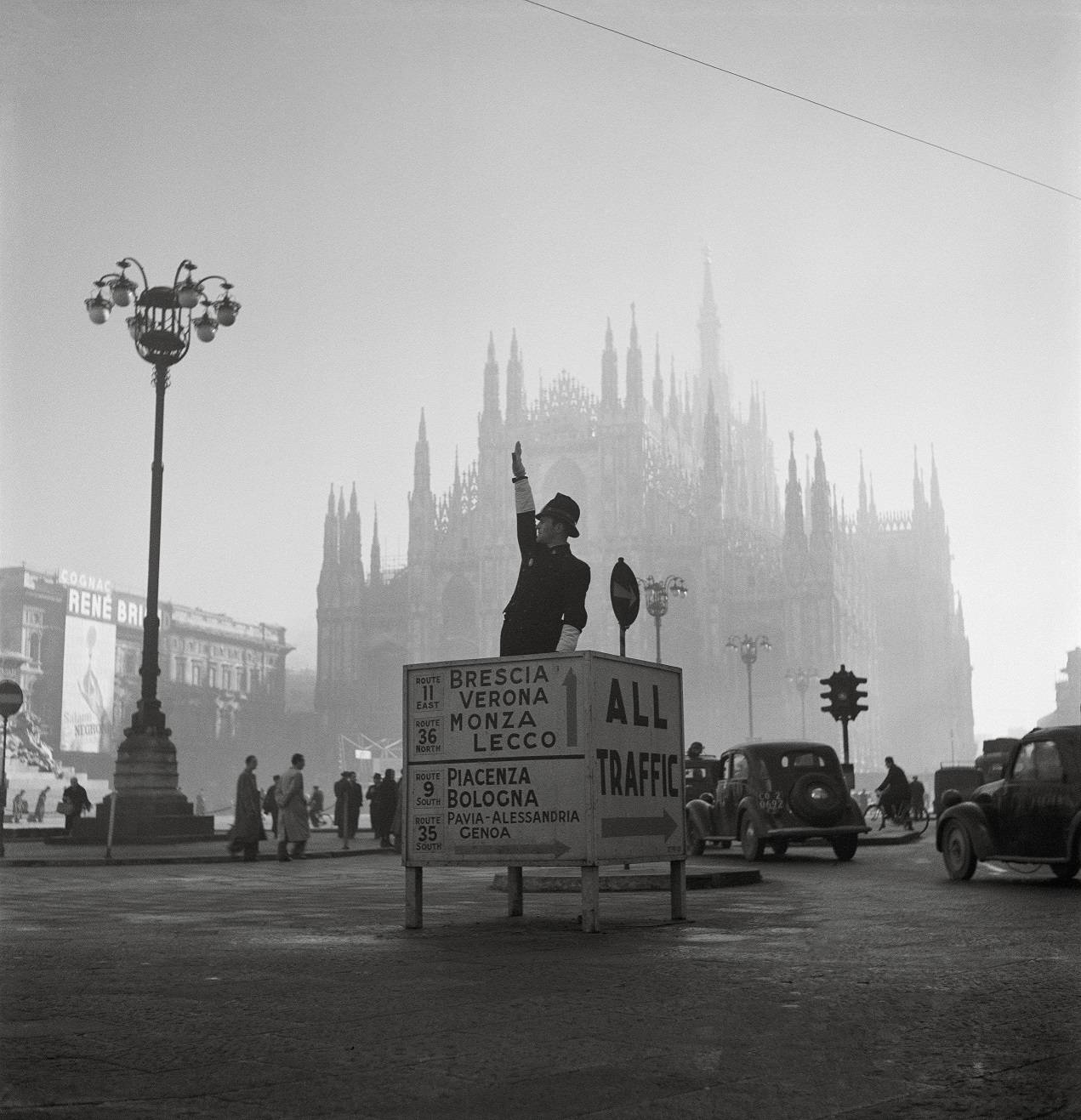 Werner Bischof_Italy_Milan_1946