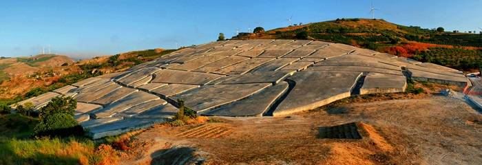 Panoramica del Cretto di Burri a Gibellina.