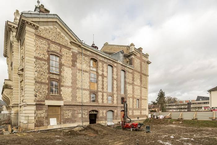 Consolidamento terreno di fondazione del teatro storico di Evreux
