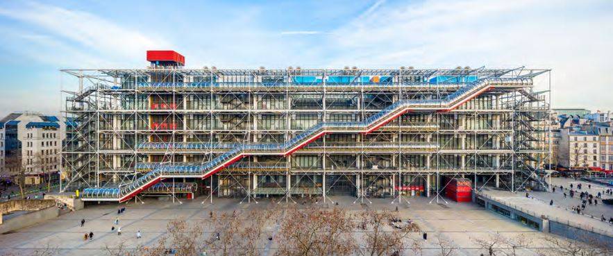 Centre Pompidou: architetti Renzo Piano e Richard Rogers - Fotografia della facciata ovest